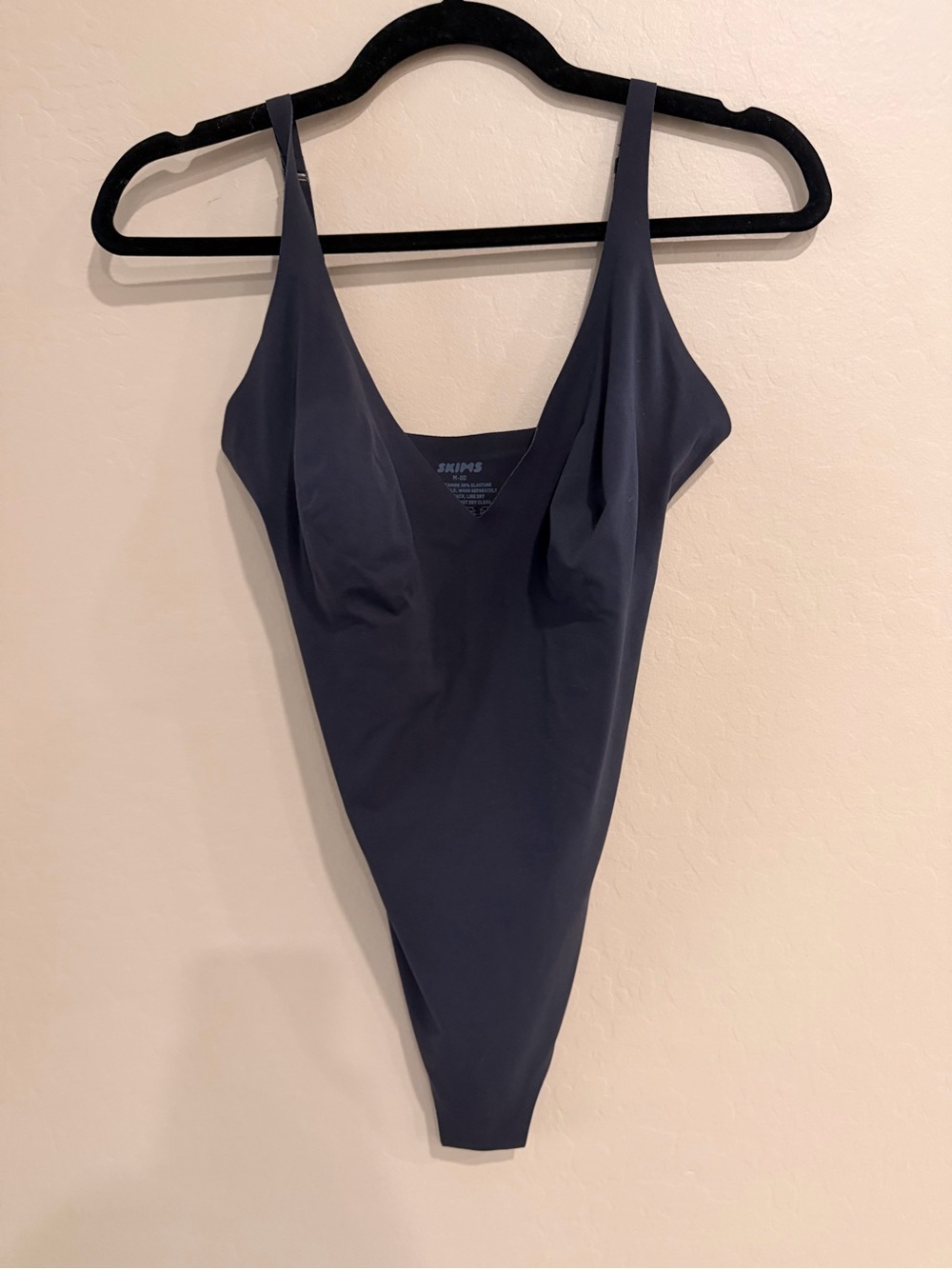 SKIMS NAKED PLUNGE THONG BODYSUIT